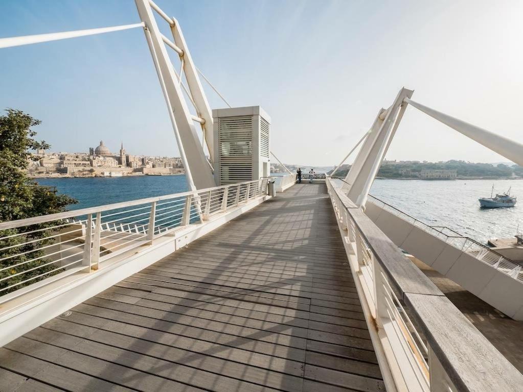 Marvellous 3Br Apartment In Central St Julians Saint Julian's Bagian luar foto